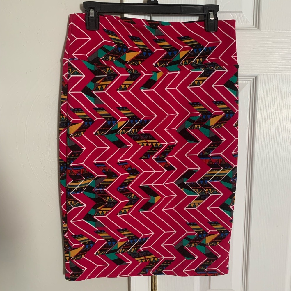Lularue size M skirt